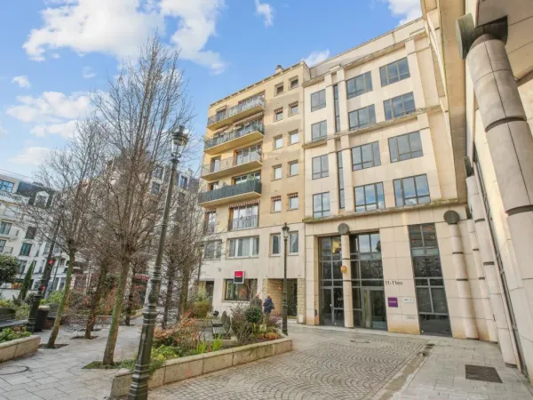 Bureaux fonctionnels proche du Métro - Bail de courte durée