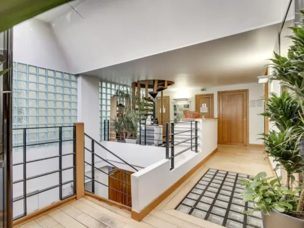 Bureaux atypiques à louer ou vendre à Levallois-Perret avec climatisation