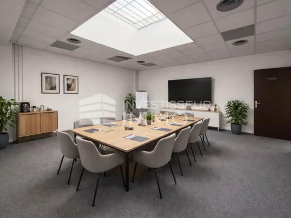 Bureaux de 257m² à louer à Lognes immédiatement disponible