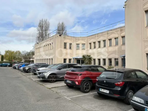 Location Bureau La Penne Sur Huveaune 13821