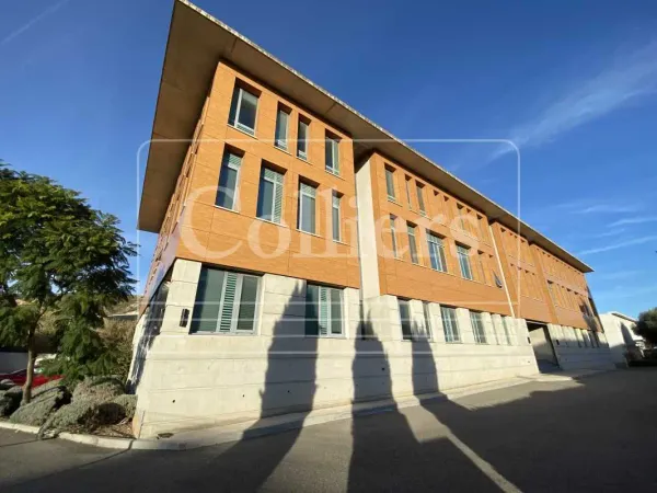 A LOUER - BUREAUX - MARSEILLE 16ème