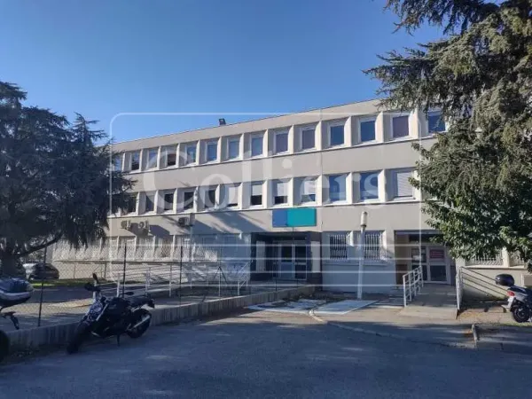 Location Bureau Salon De Provence 13300