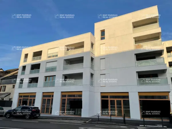 Location Commerce Nantes 44300