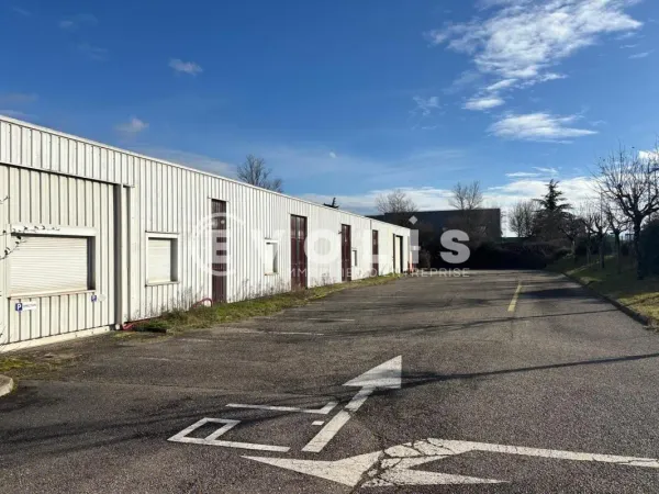 A vendre ou à louer - Bâtiment d'activité sur terrain indépendant de 6019 m²