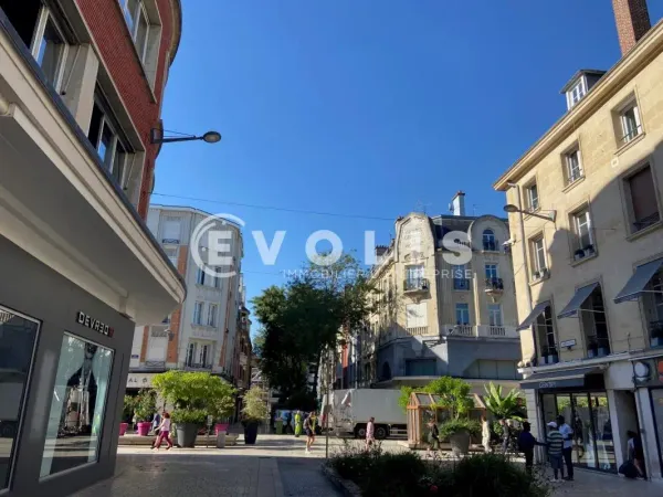 Location Commerce Amiens 80000