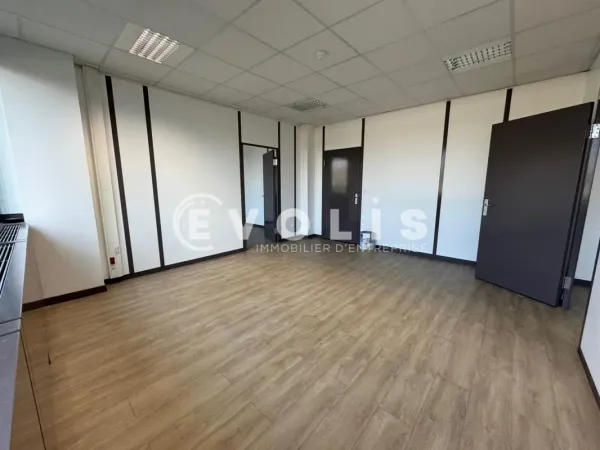 LOCATION - BUREAUX - 33 m² environ