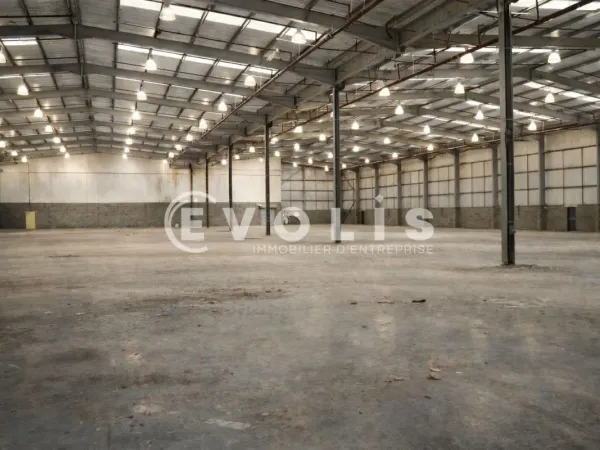 LOCATION - LOCAL D'ACTIVITE - 2 000 m² environ, divisibles à partir de 900 m²