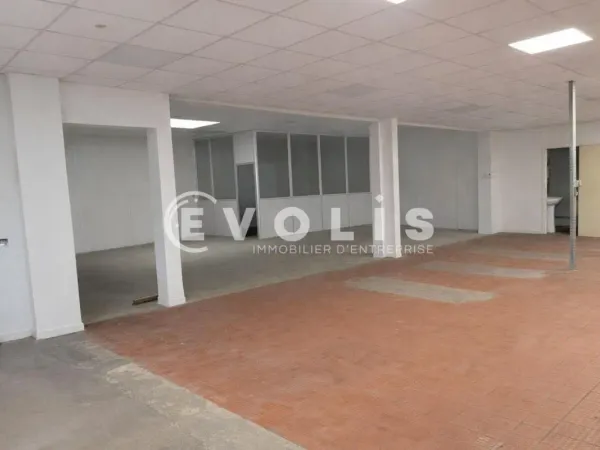 LOCATION - LOCAL D'ACTIVITE - 286 m² environ