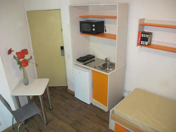 Studio de 17m2 à louer sur Le Tholonet