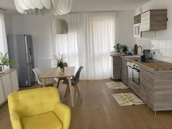 Chambre de 10m2 à louer sur Bordeaux