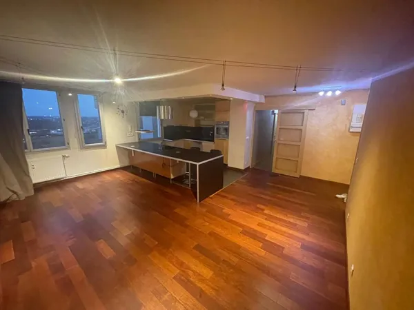 Appartement de 86m2 à louer sur La Madeleine