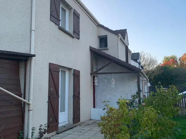 Chambre de 14m2 à louer sur Cergy