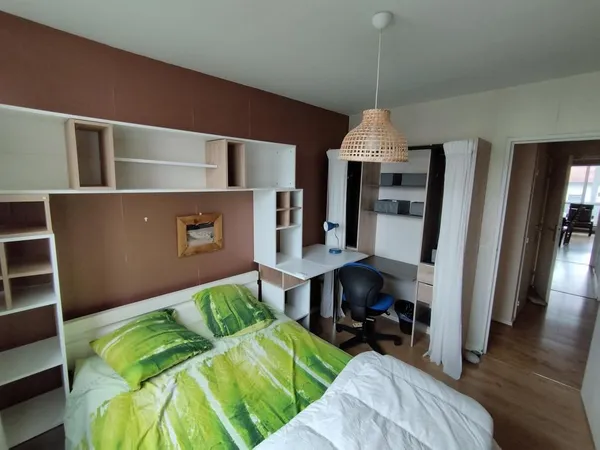 Chambre de 9m2 à louer sur Villeurbanne