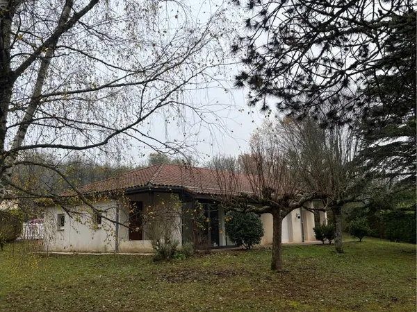 Maison de 85m2 à louer sur Assier