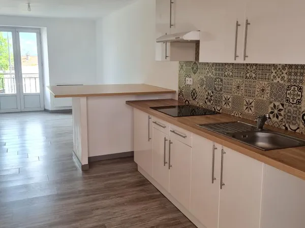 Appartement de 50m2 à louer sur Bains