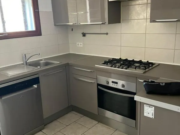Appartement de 99m2 à louer sur Marseille 12