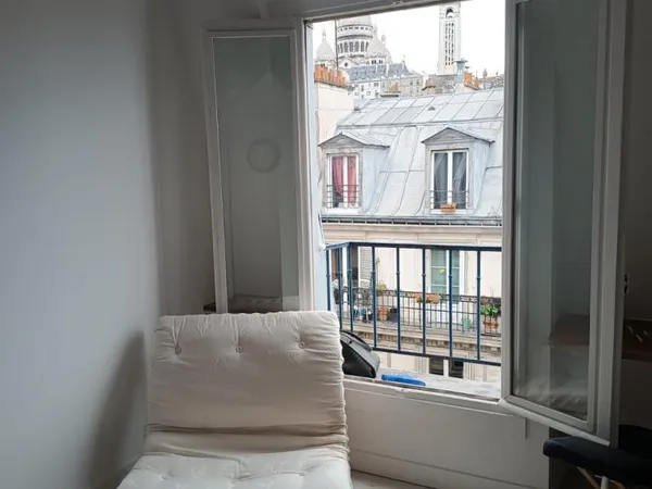 Studio de 11m2 à louer sur Paris 18