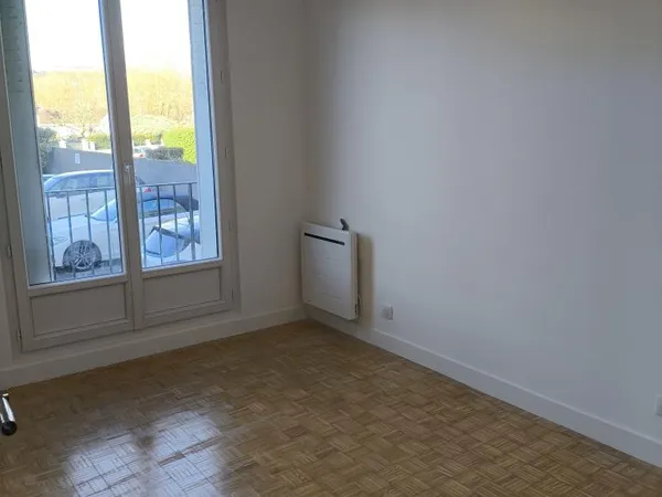 Chambre de 9m2 à louer sur Soissons