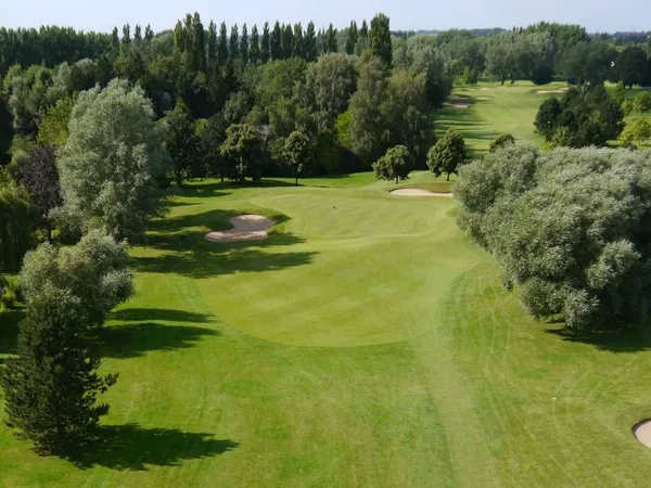 Terrain 1667 m²