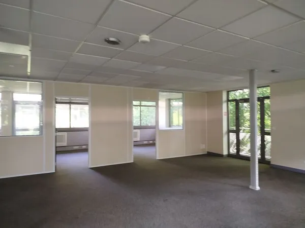 Bureaux 394 m²