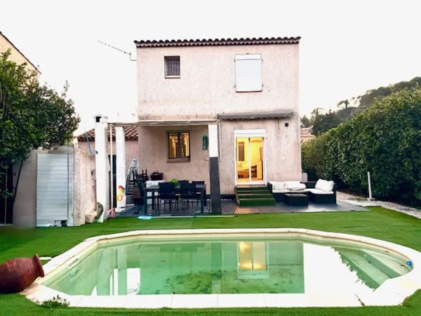 Maison de luxe 4 pièces 87 m² 