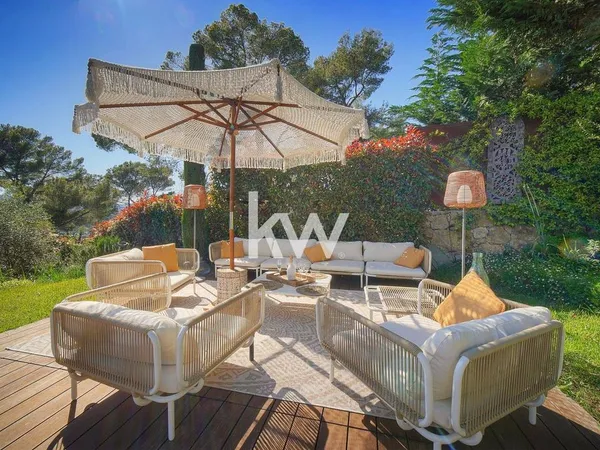 Villa 7 pièces 322 m²