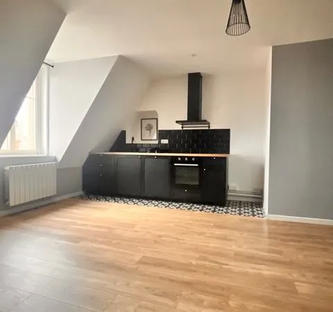 Nancy Centre (rue Hugo) - F4 - entièrement rénové 