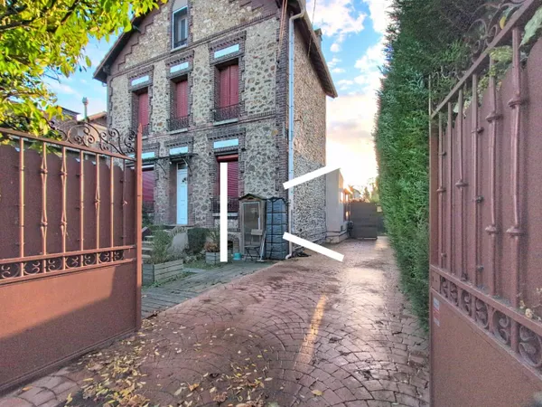 Maison 6 pièces 140 m² 