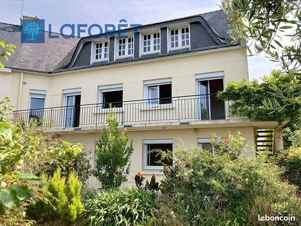Maison 9 pièces 196 m² 