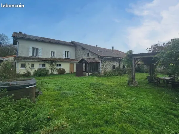 Grange 12 pièces 388 m² 