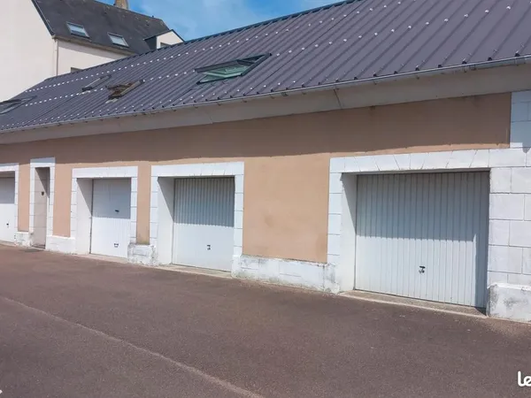Parking/box 15 m² GODERVILLE 
