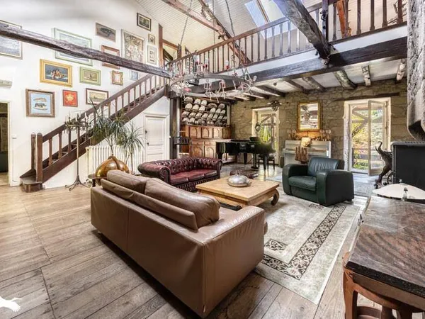 Maison 15 pièces 493 m² 