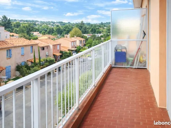 Studio 1 pièce 27 m² 