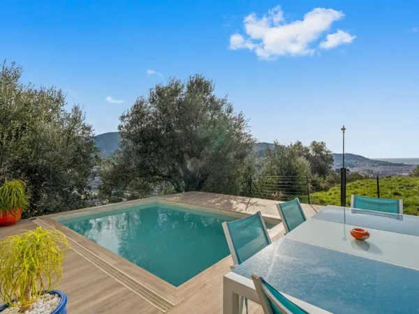 Maison 5 pièces 144 m² 