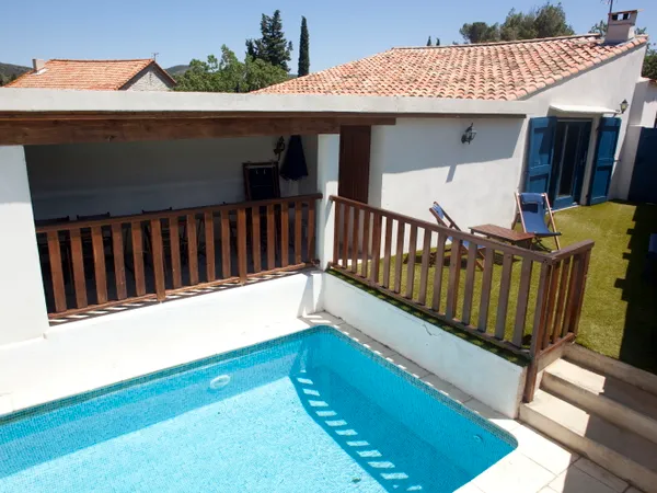 Vends maison 165m² domaine viticole AB de 6,3 ha avec remise agricole et dépendances 
