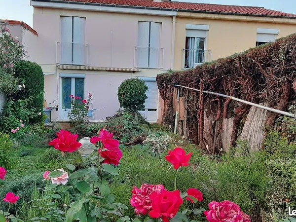 Maison T5, 85 m2, 3 chambres, 1 étage 