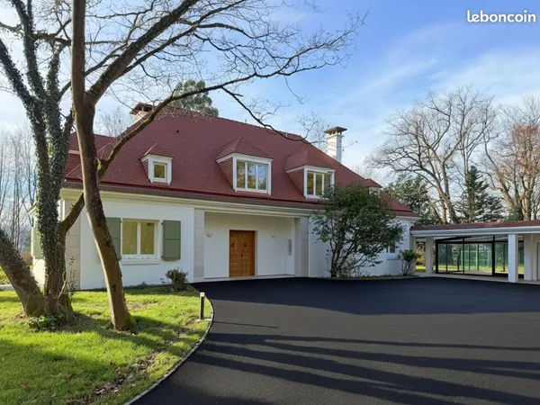 Villa 8 pièces 410 m² 