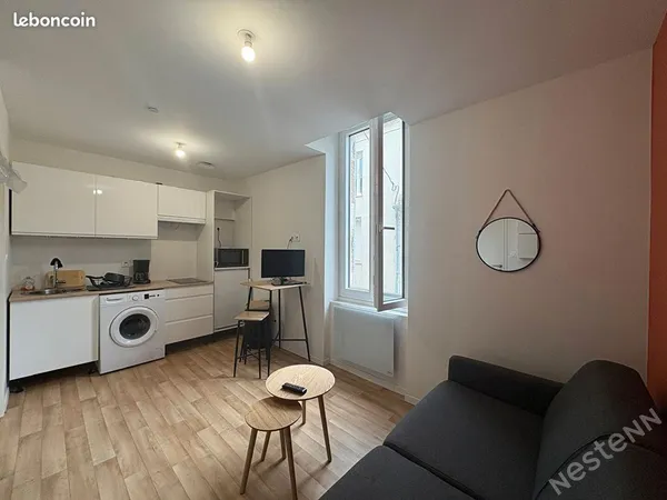 Studio 1 pièce 17 m² 