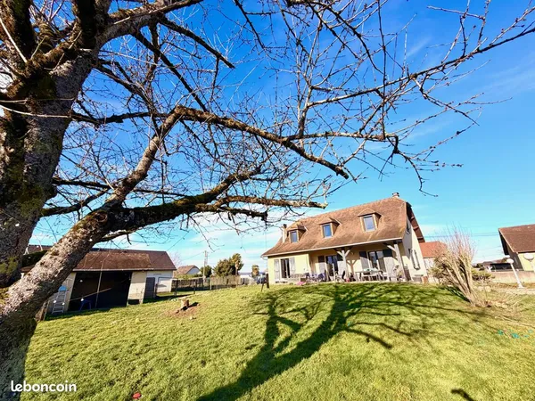 Maison 5 pièces 140 m² 