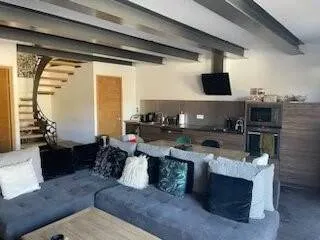 Maison 5 pièces 77 m² 