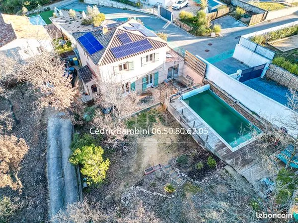 Maison 6 pièces 142 m² 