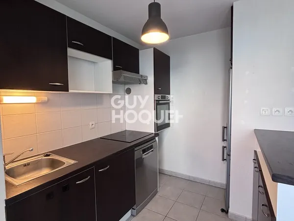 APPARTEMENT À LOUER DE 3 PIÈCES DE 53,00 M² 