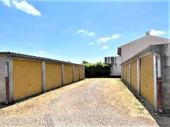 Parking 13 m² 