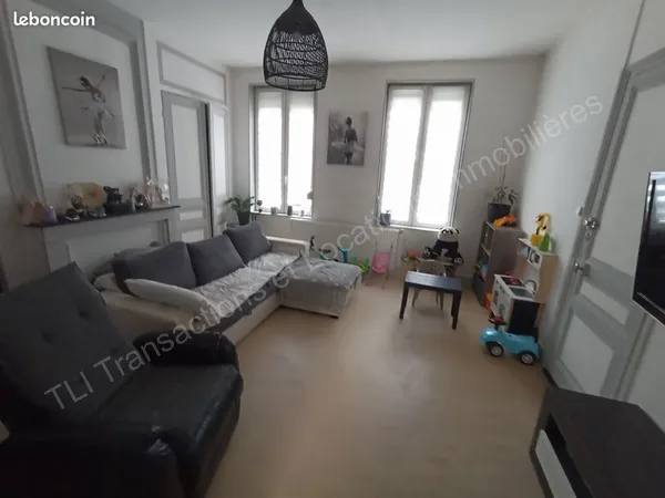 Immeuble 180 m² 