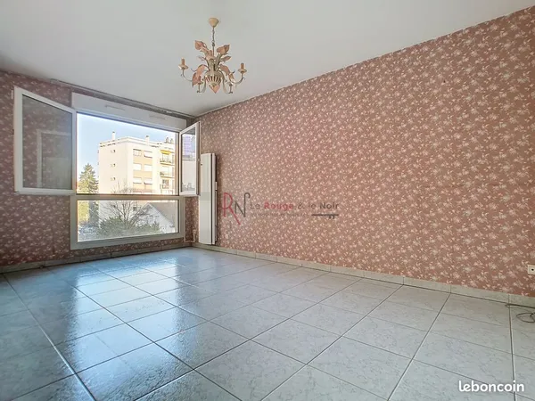 Studio 1 pièce 26 m² 