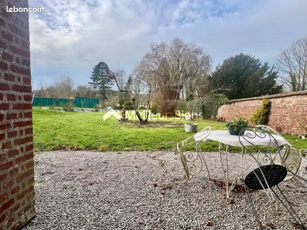 Maison 8 pièces 247 m² 