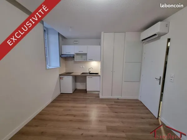 Studio 1 pièce 19 m² 
