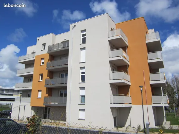 Studio 1 pièce 28 m² 