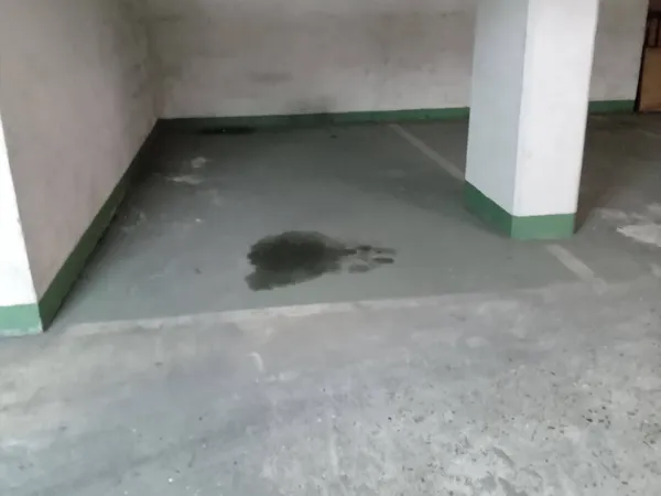 Loue Parking Paris 1er - 13m² 