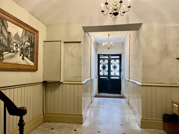 Vends t6 et plus - 157.5m² - Nantes 44100 